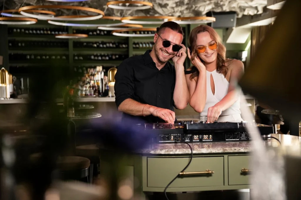 best-nightlife-spots-in-london-soho-london-nightlife