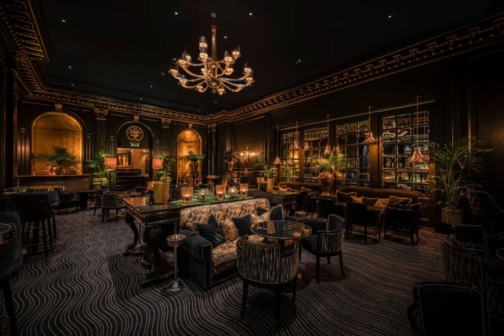nightlife-in-london-night-club-bars