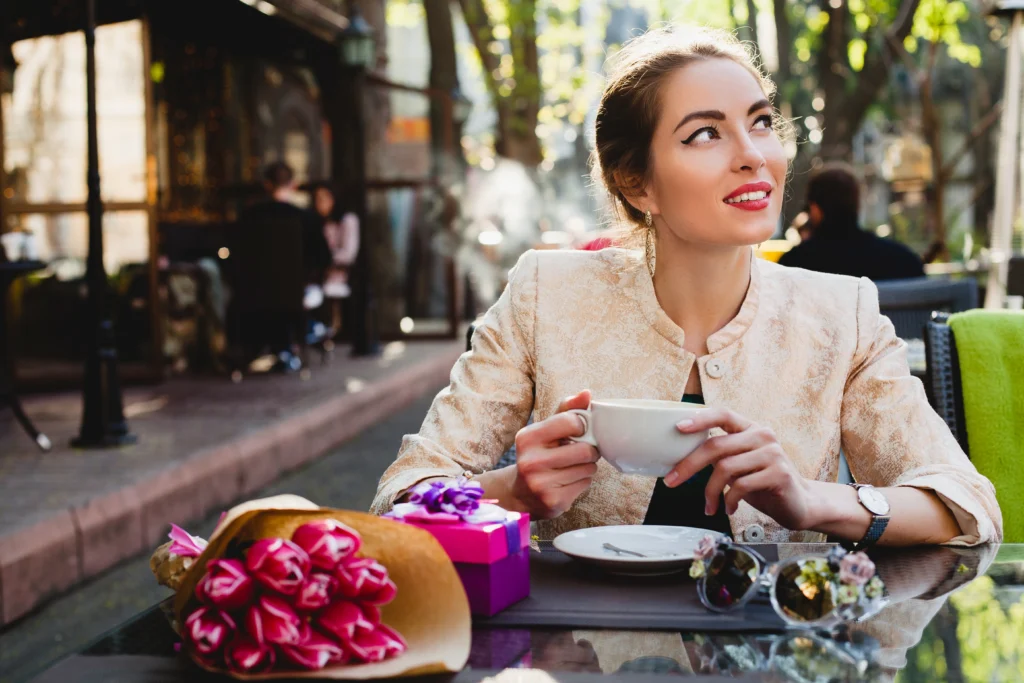 afternoon-tea-in-london-couples