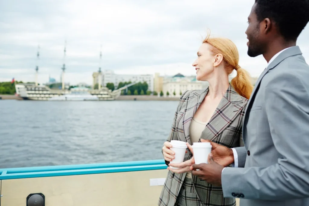 boat-parties-or-cruises-business-trip