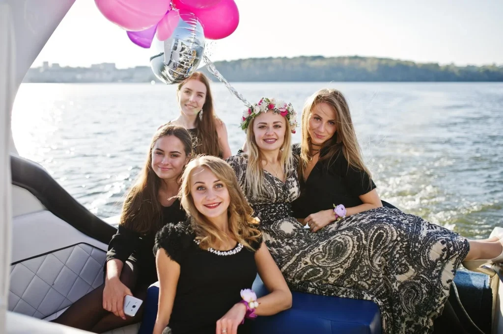 boat-parties-or-cruises-hen-party