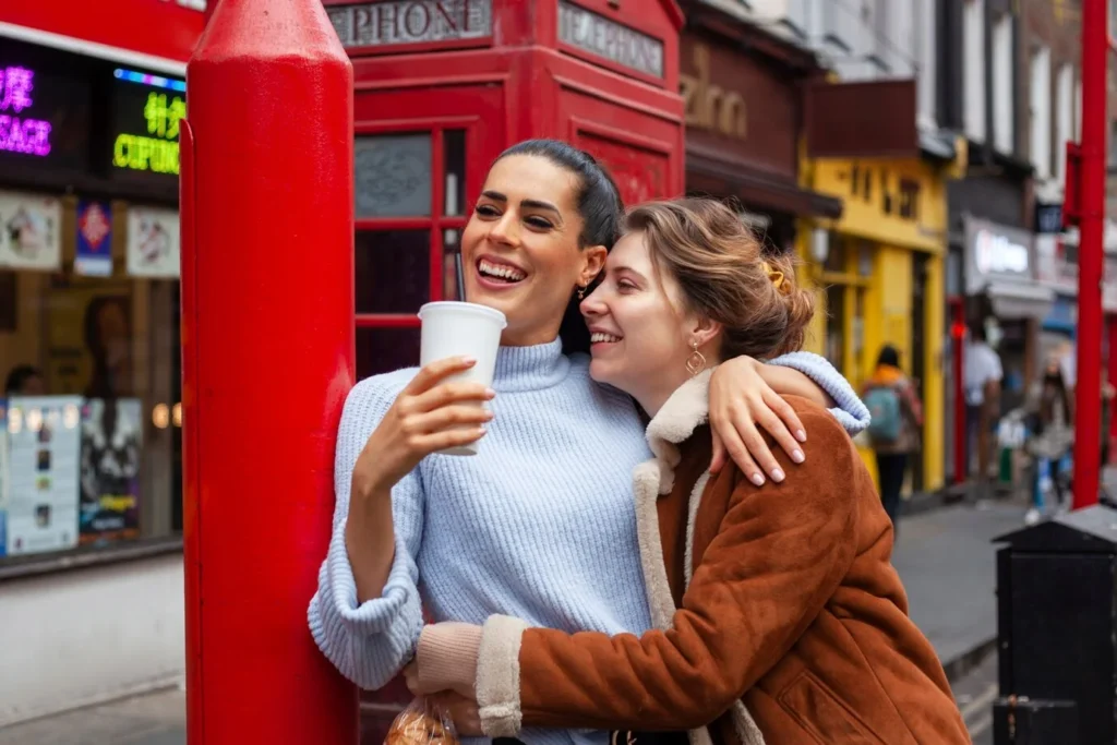 explore-hidden-gems-in-london-with-friends