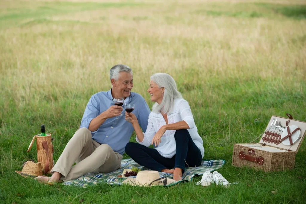 parks-for-a-picnic-in-london-senior-couples