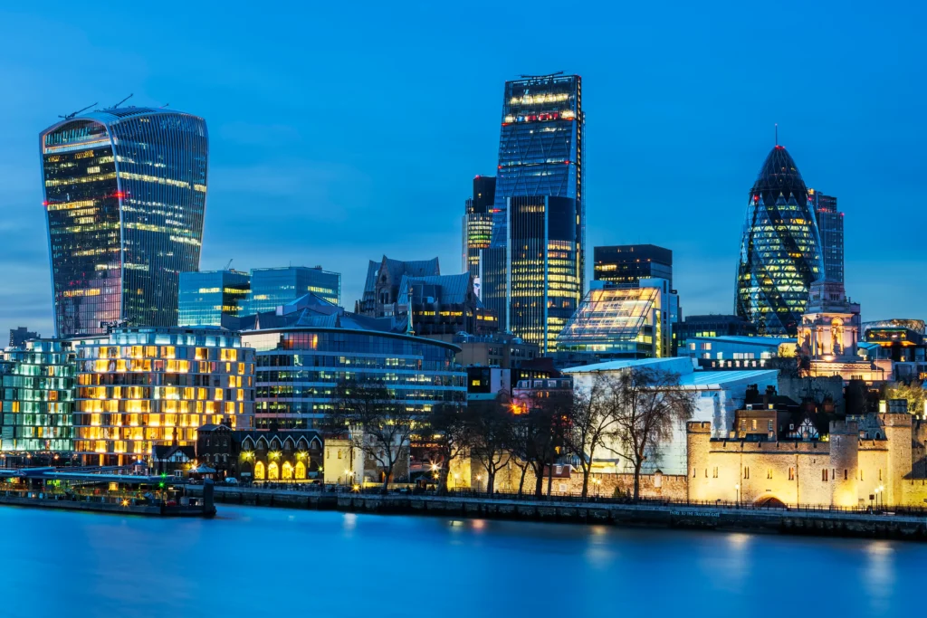 river-thames-in-london