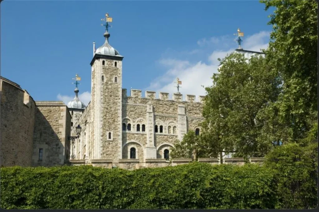tower-of-london-worth-visiting-in-london