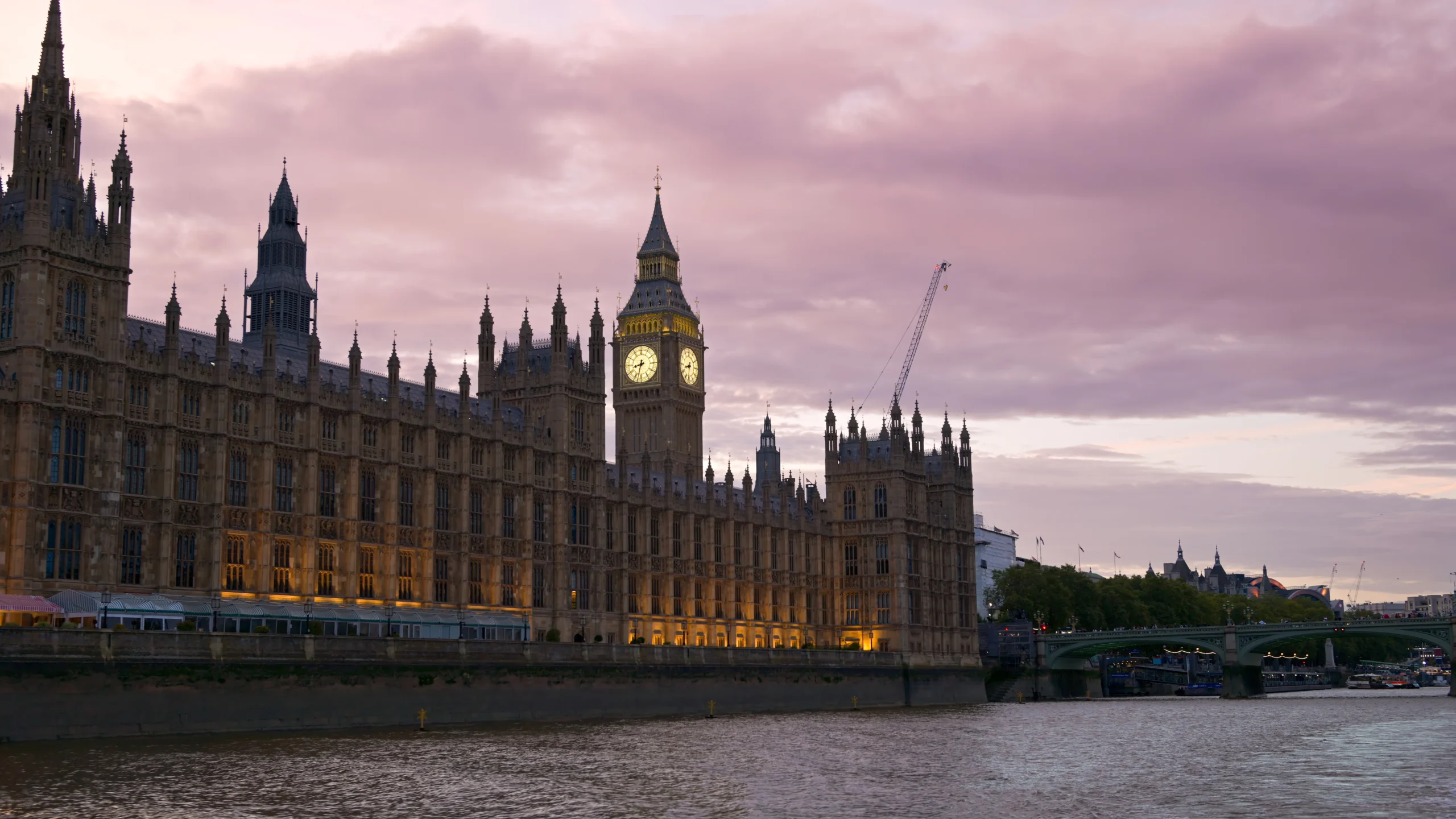 Blick auf Big Ben und die Themse, das Wichtigste in London