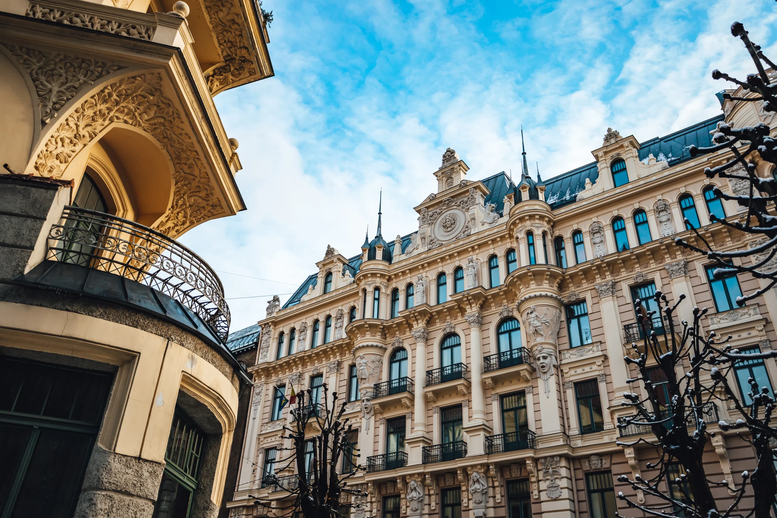 Mayfair street with elegant hotel entrances and luxury shops